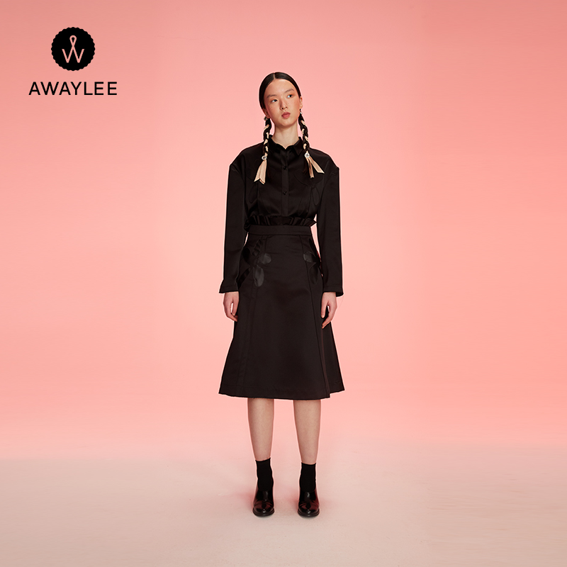 AWAYLEE设计师品牌 2021秋冬新品黑色贴花半裙